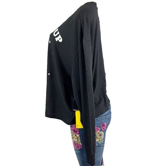 Warner Bros. 1 Bugs Bunny Looney Tunes What's Up Santa Graphic Long Sleeve Tee - Picture 3 of 6